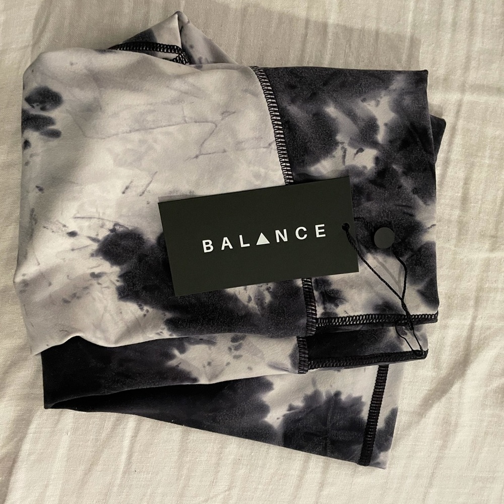 Balance athletica avalanche shorts